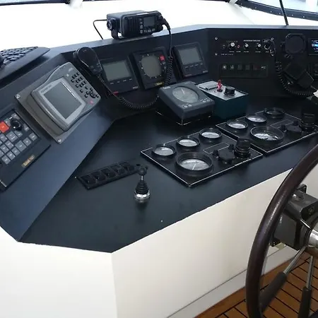 Botel Dutch Yachthotel